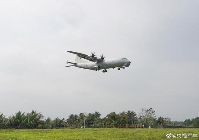 看海军航空兵云海“猎鲨”插图8