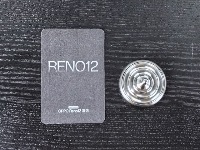 OPPO Reno12系列发布会邀请函：这一次，给点银色瞧瞧插图2