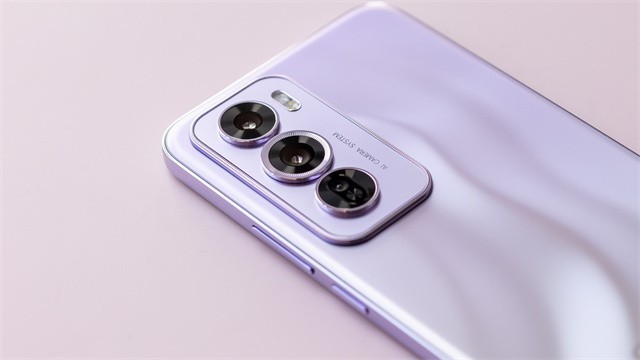 OPPO Reno12系列搭载人像算法矩阵 依然留住你的美插图