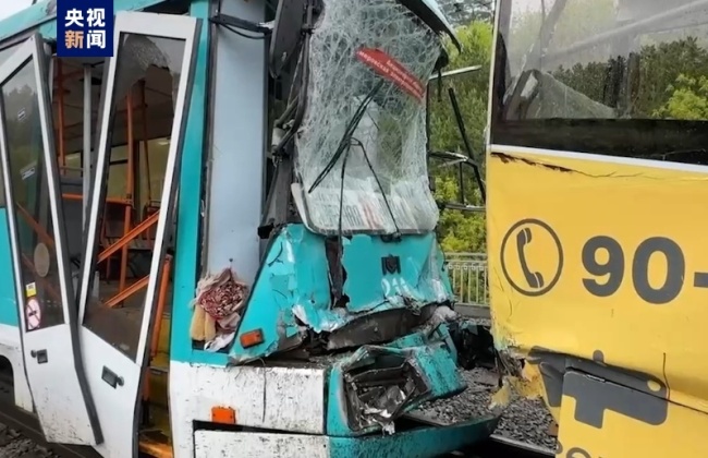 俄罗斯克麦罗沃市有轨电车相撞事故已致1死78伤插图
