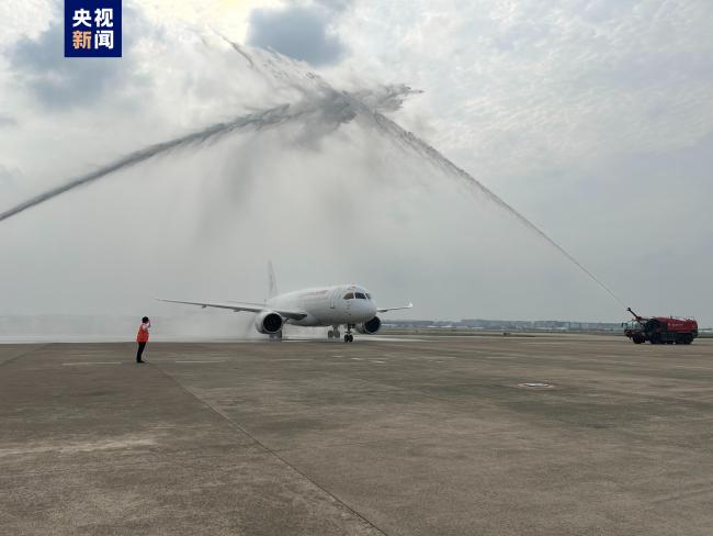 香港→上海 C919完成首个跨境商业包机航行插图