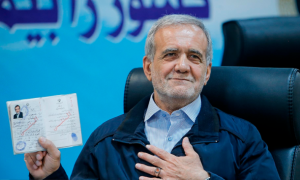 佩泽什基安赢得伊朗总统选举缩略图