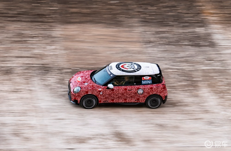 全新MINI JCW E PROtotype官方谍照 量产版2024年秋季发布插图1