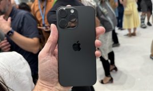 击破谣言！实测iPhone 16全系可用微信缩略图