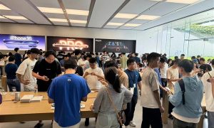 “强周期”没来 iPhone 16系列首发遇冷：黄牛拒收Pro等版本缩略图