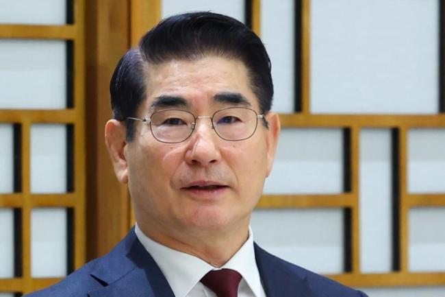 韩国法院对前国防部长官金龙显签发拘捕令插图