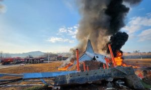 韩国客机碰撞起火事故已致47人死亡缩略图