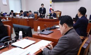 韩国国会法制司法委员会通过第二版“内乱特检法”缩略图